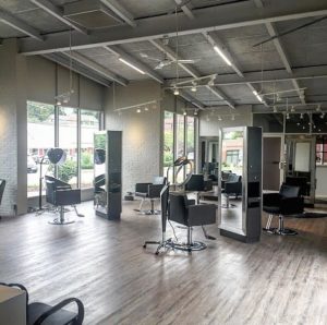 Elle Salon